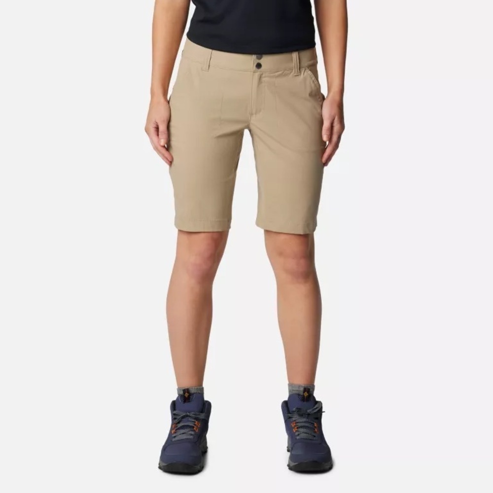 Columbia Bermuda shorts TITANIUM collection stretchy hiking walking shorts